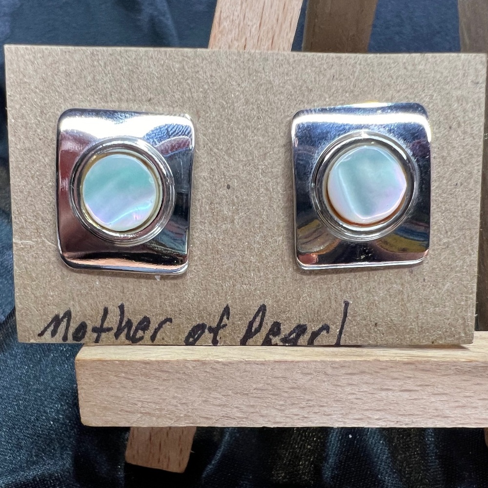 Vintage Silvertone and Mother of Pearl Cufflinks